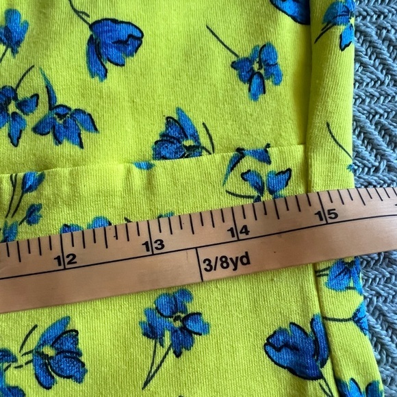 ASOS bright yellow dress with blue flowers - Picture 7 of 8
